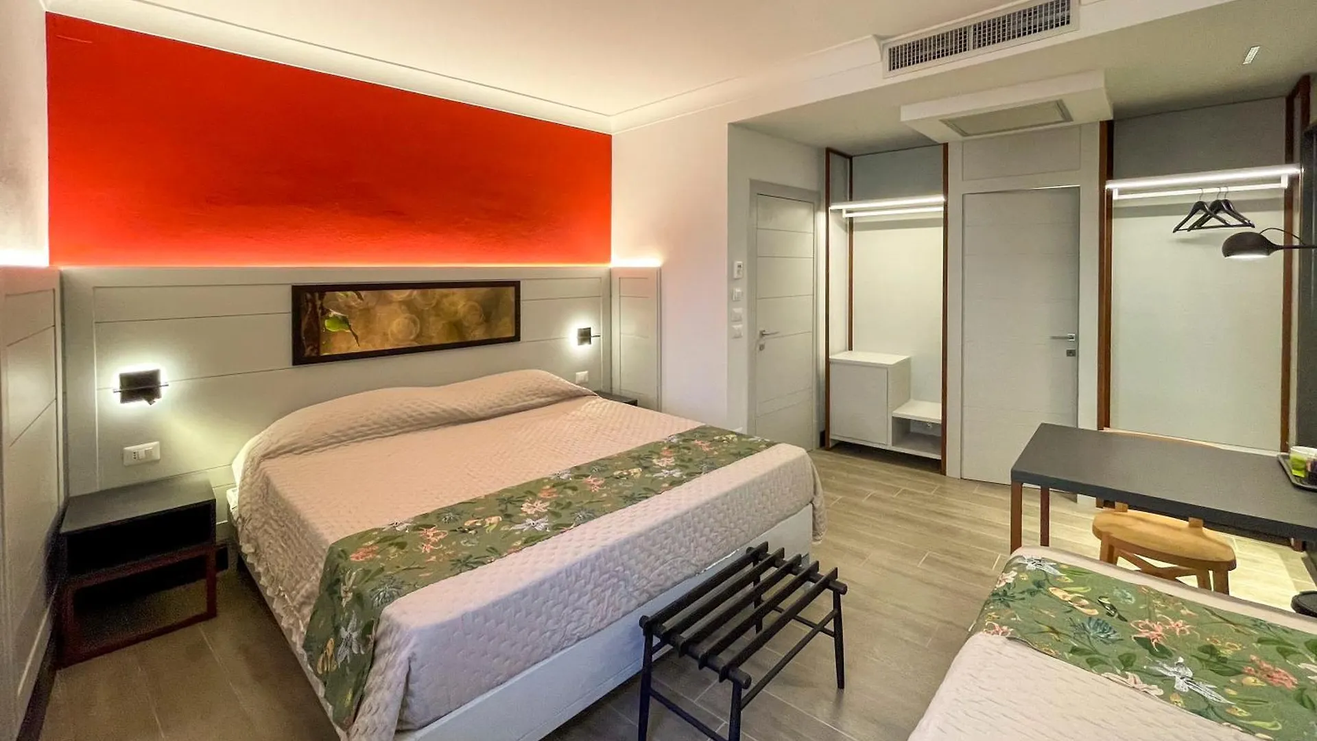 Duccio Nacci Rooms San Gimignano Italy