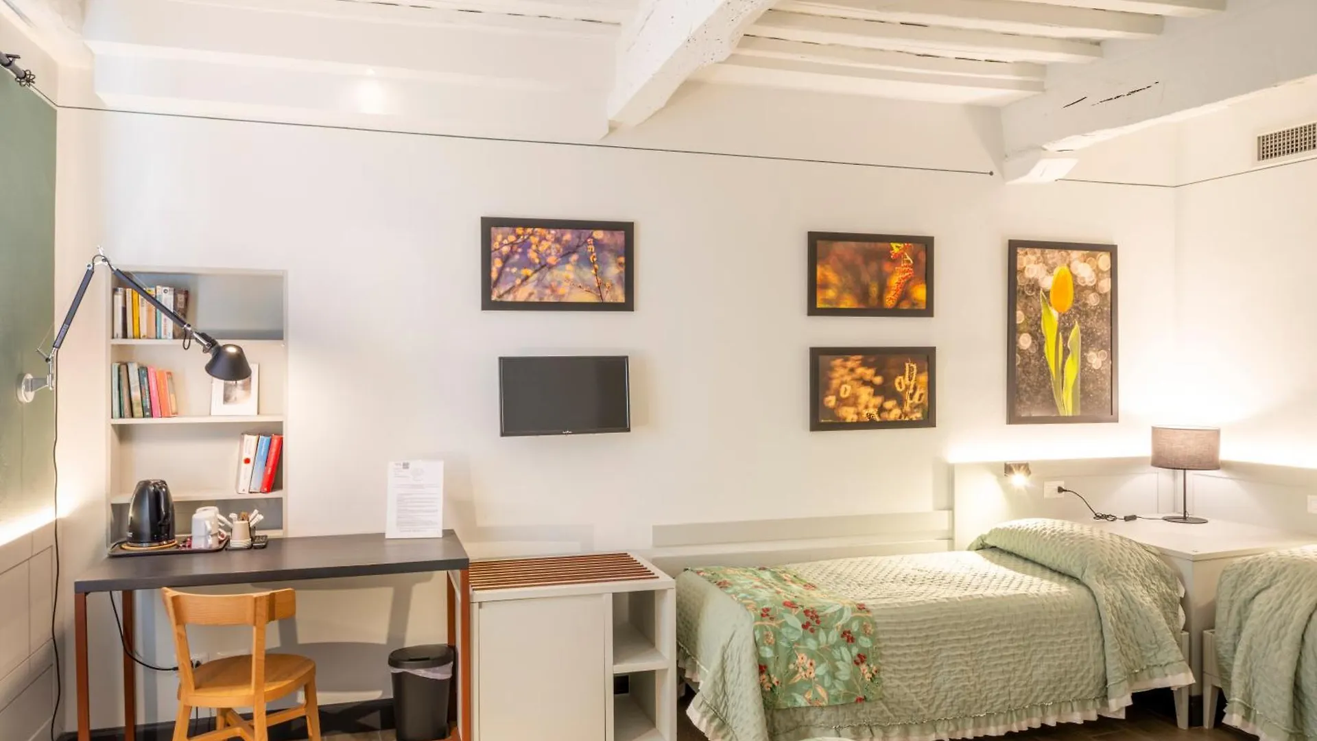 Duccio Nacci Rooms San Gimignano